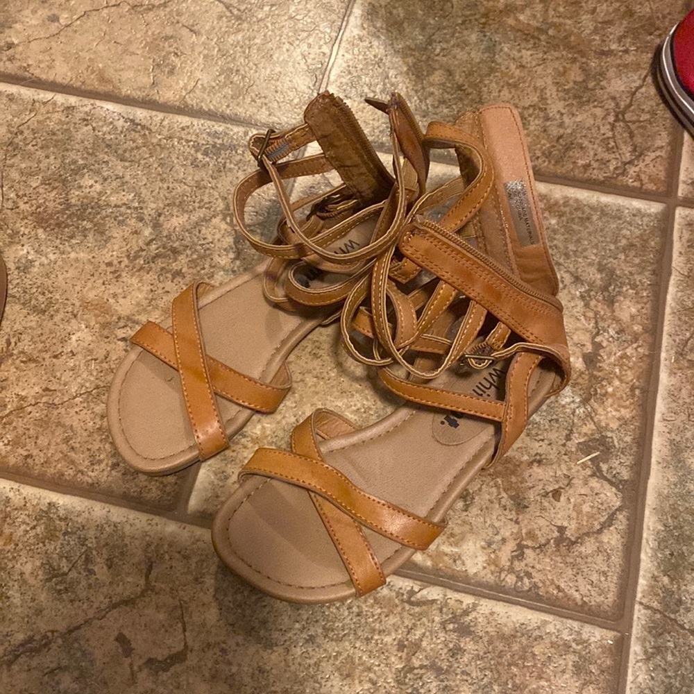 Girls sandals size 2